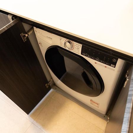 Ferienwohnung Bilocale Moderno Ed Esclusivo Mailand Exterior foto