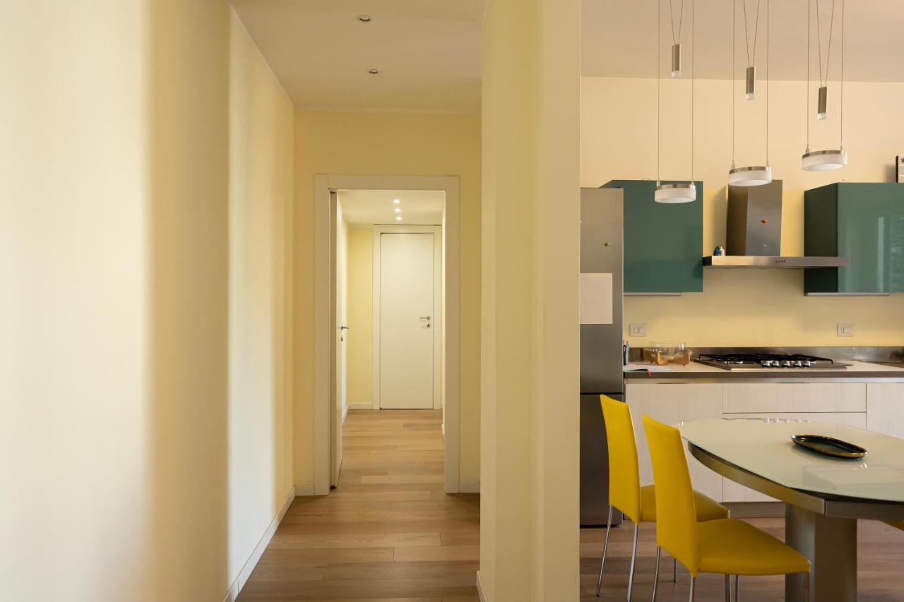 Ferienwohnung Bilocale Moderno Ed Esclusivo Mailand Exterior foto