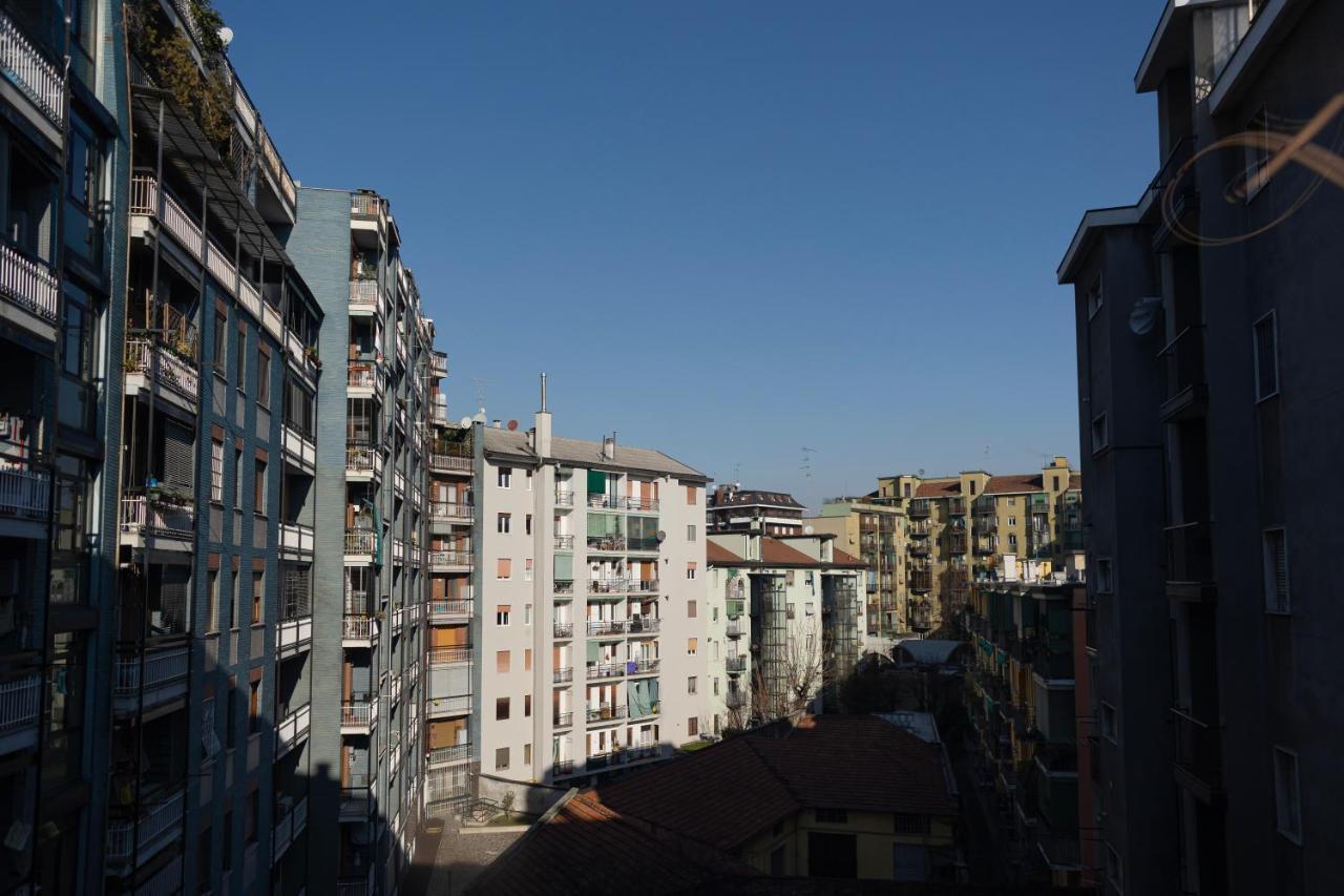 Ferienwohnung Bilocale Moderno Ed Esclusivo Mailand Exterior foto