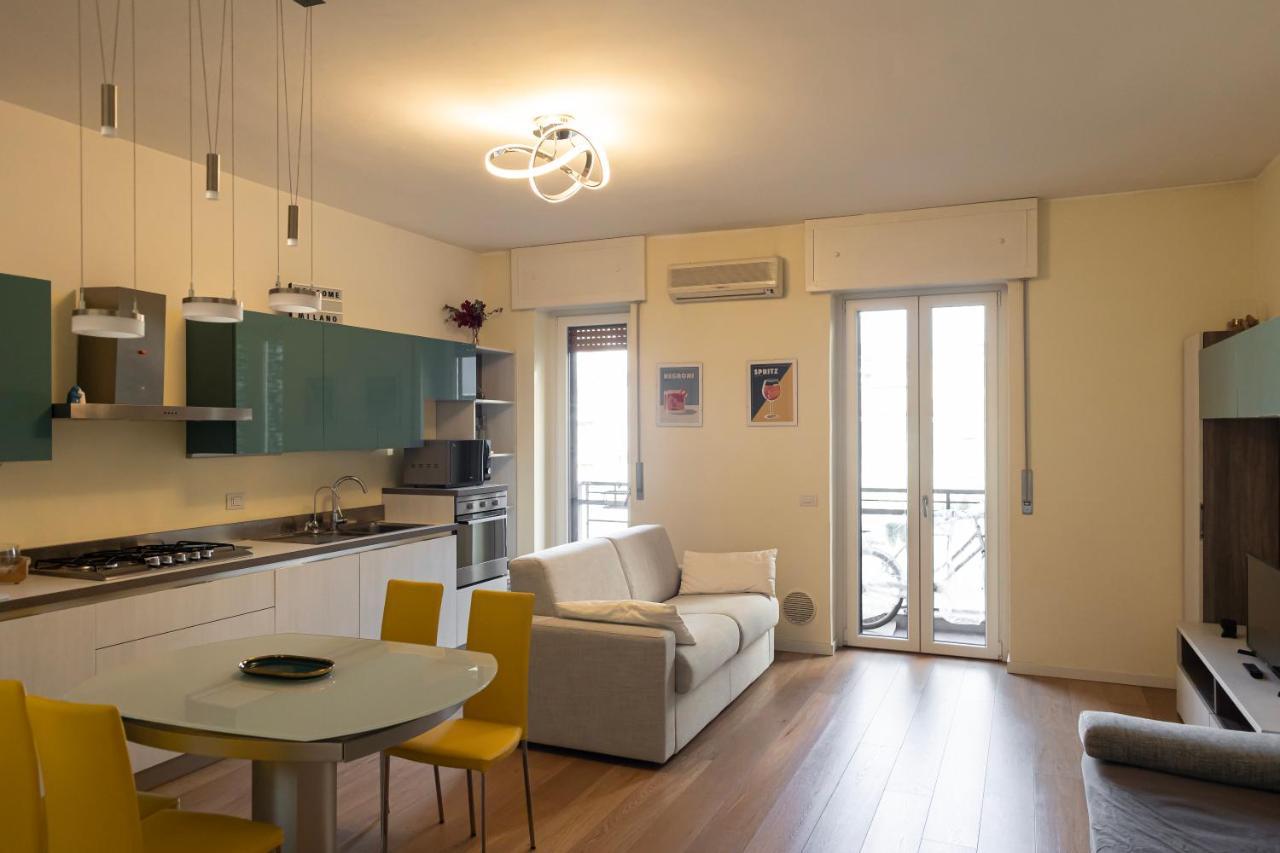 Ferienwohnung Bilocale Moderno Ed Esclusivo Mailand Exterior foto